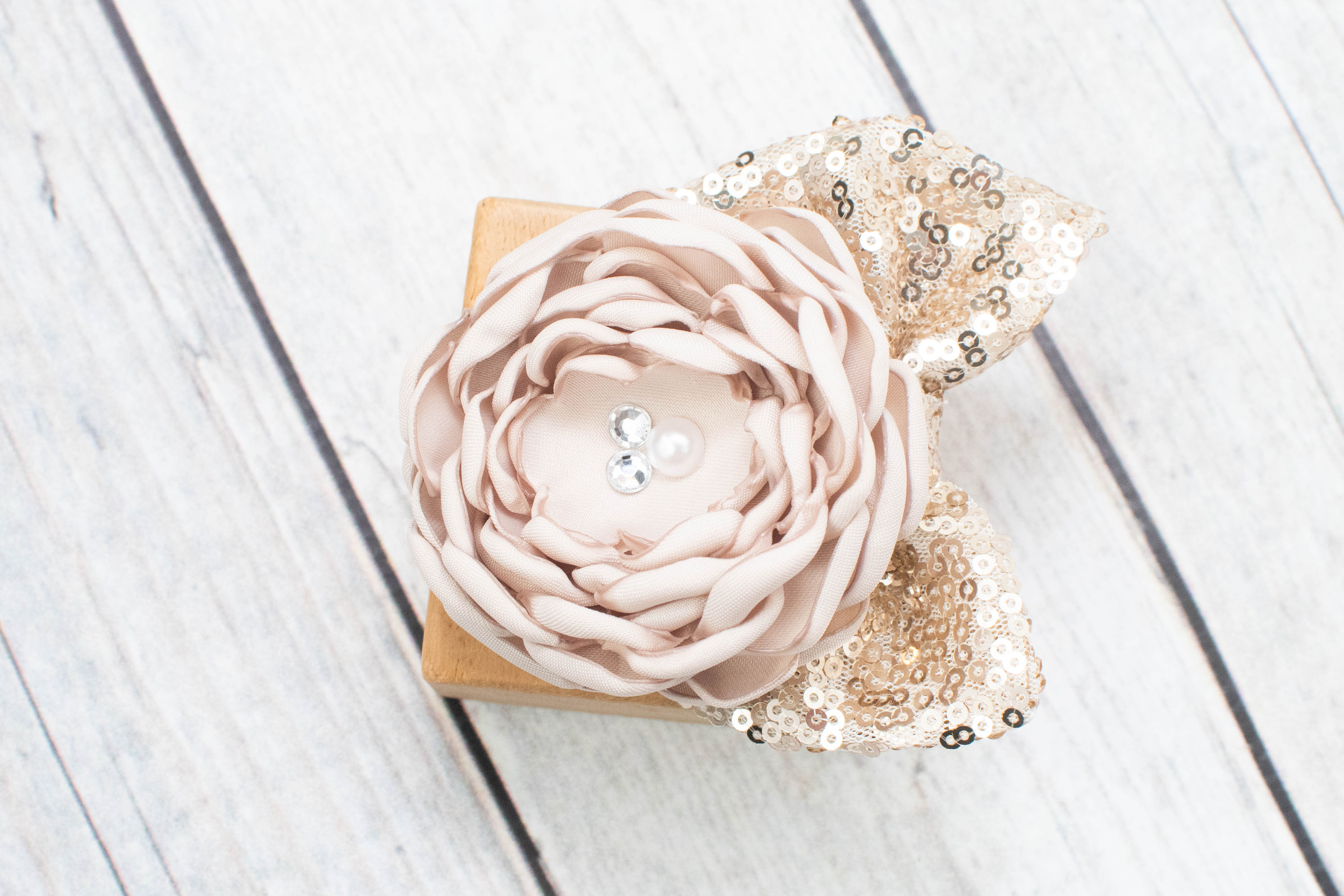 {Champagne} Glam